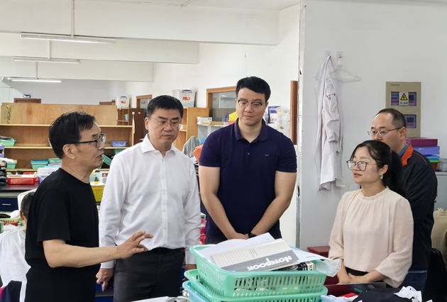 绍兴子公司参观 - 副本.jpg